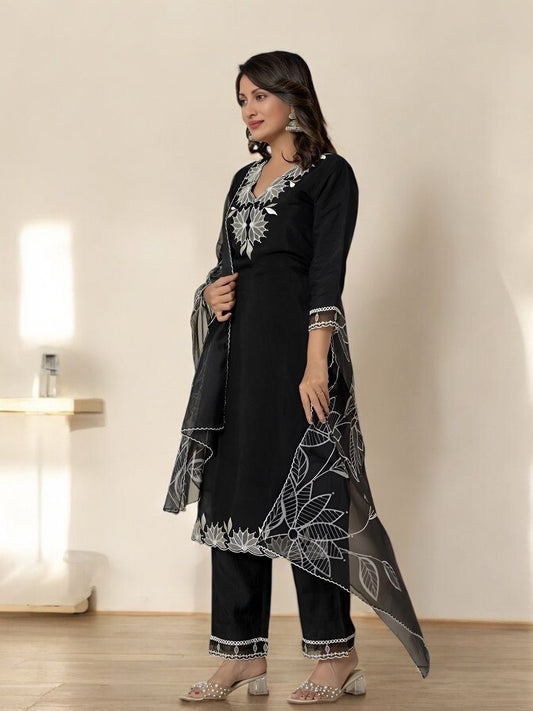 Black Embroidered Kurta Set for Women - Perfect for Any Occasion