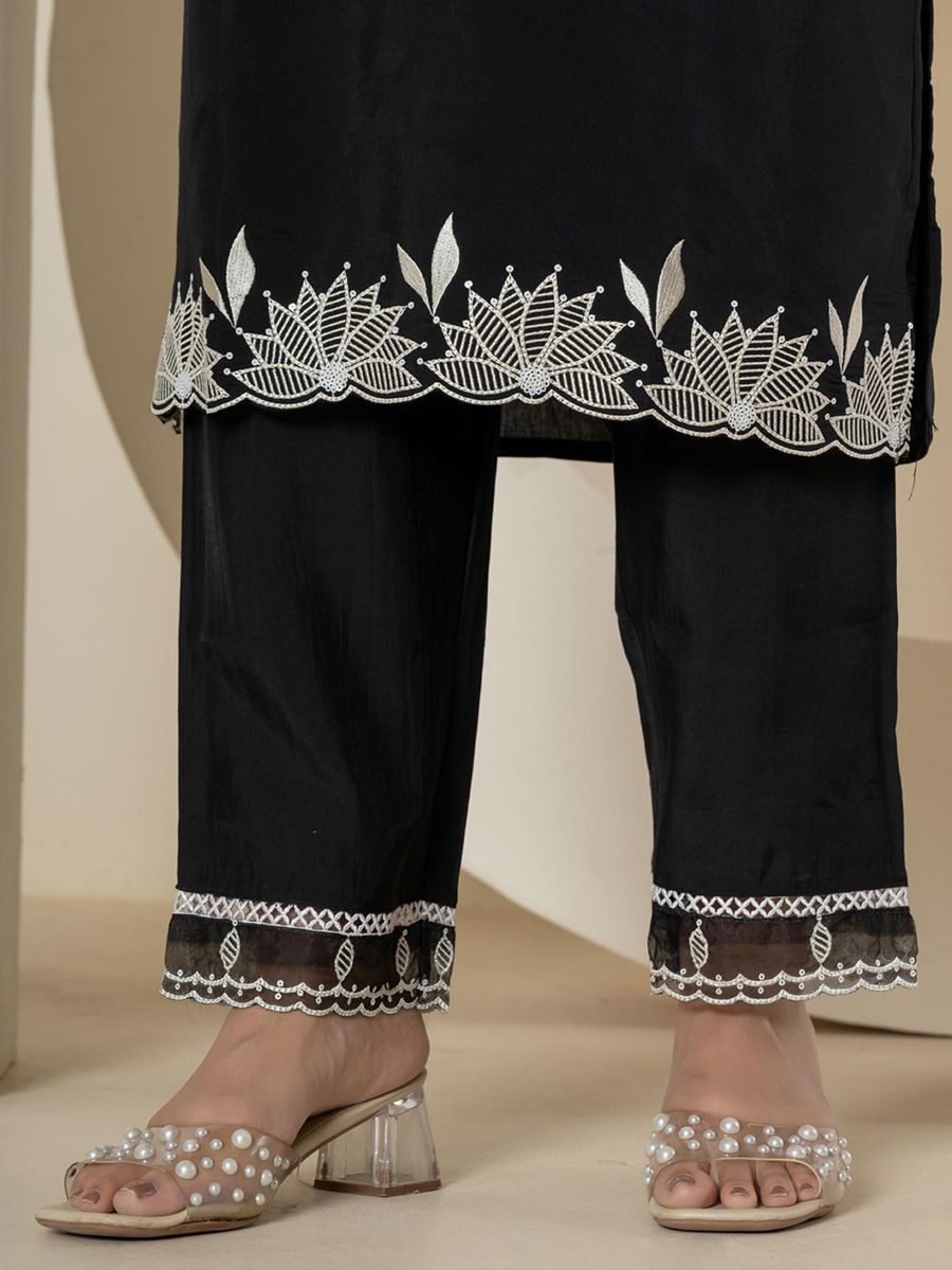 Black Embroidered Kurta Set for Women - Perfect for Any Occasion