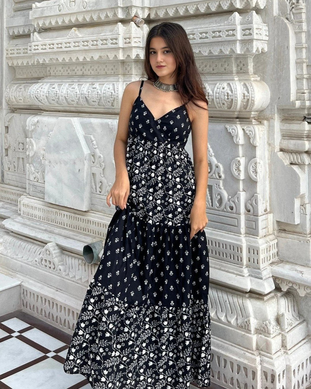 Black and White Floral Print High-Low Maxi Dress